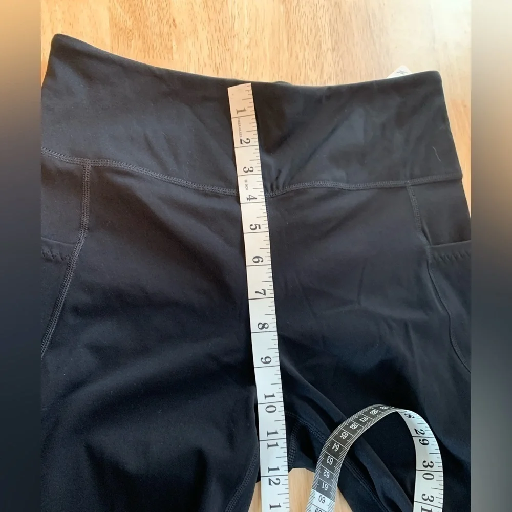 NEW Free People Black Wave Rider Leggings Size Medium